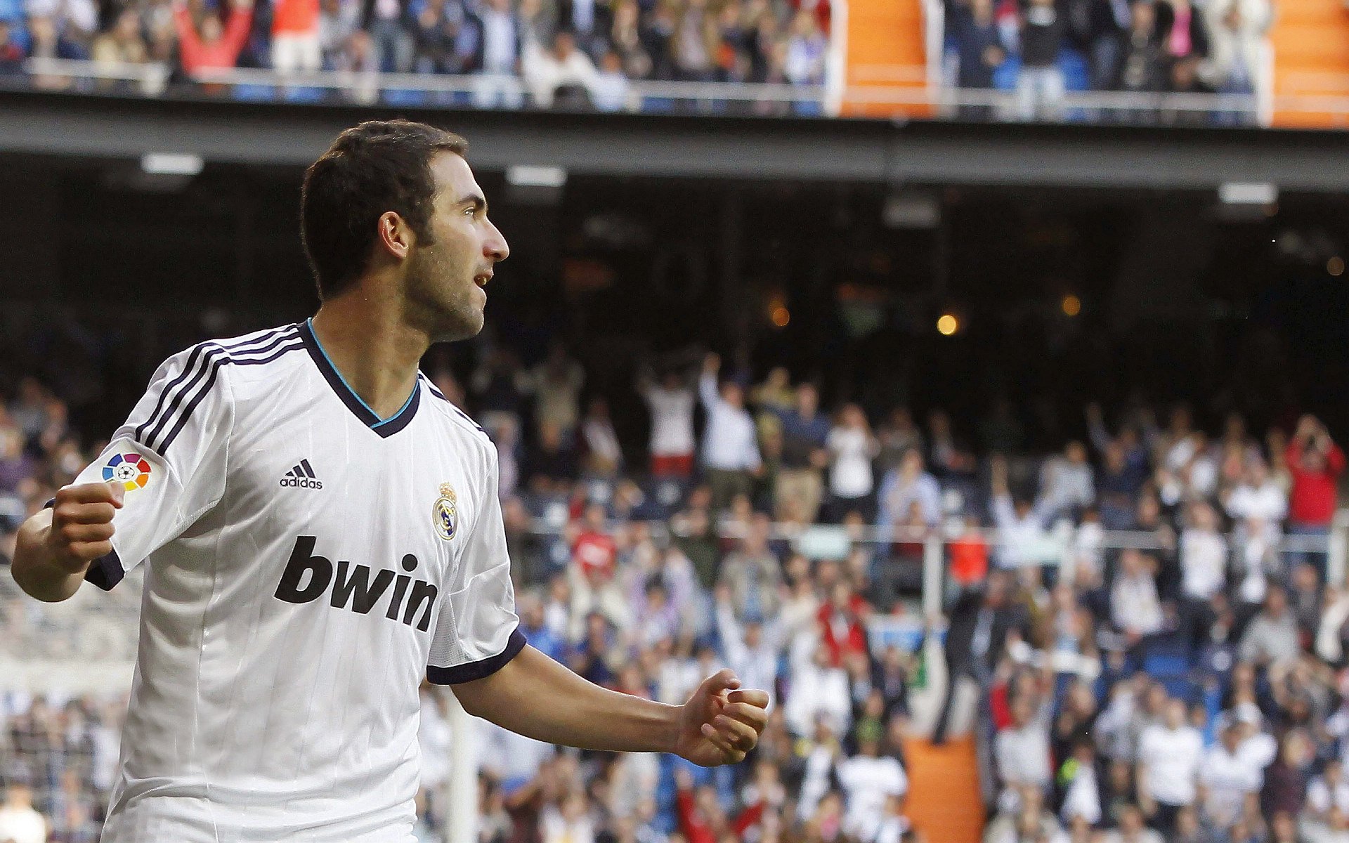 中国足球比赛积分制度改革，激发联赛竞争激烈度，足球赛事积分怎么算